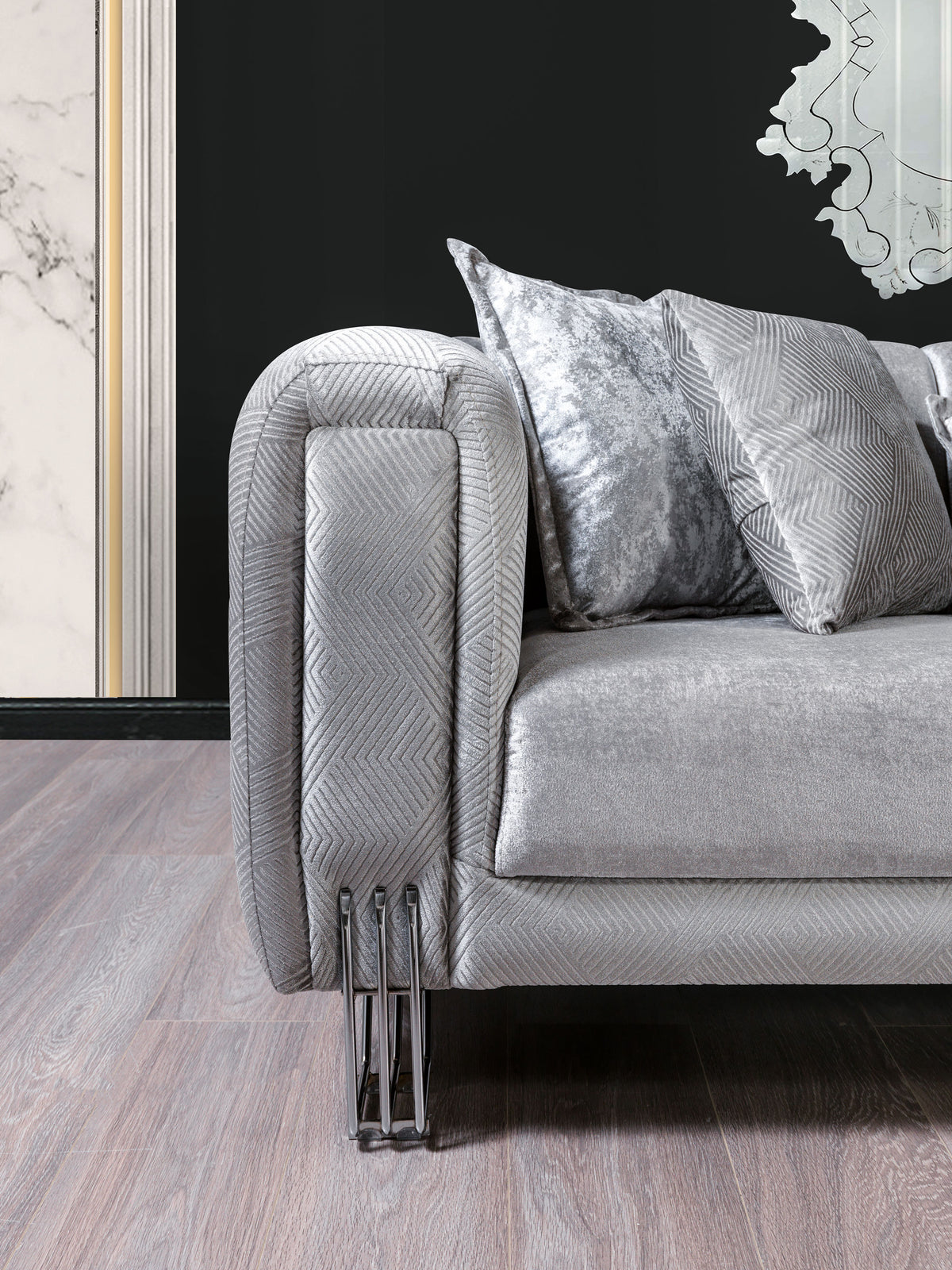 Santana Silver Velvet Loveseat