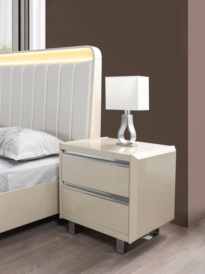Viola Cream High Gloss Lacquer 4 pc Queen Bedroom Set Nova Furniture
